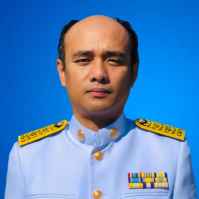 รูปผู้อำนวยการ