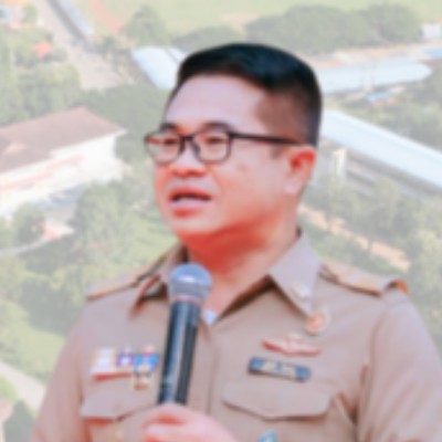รูปผู้อำนวยการ