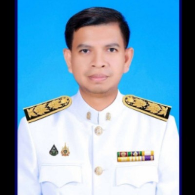 รูปผู้อำนวยการ